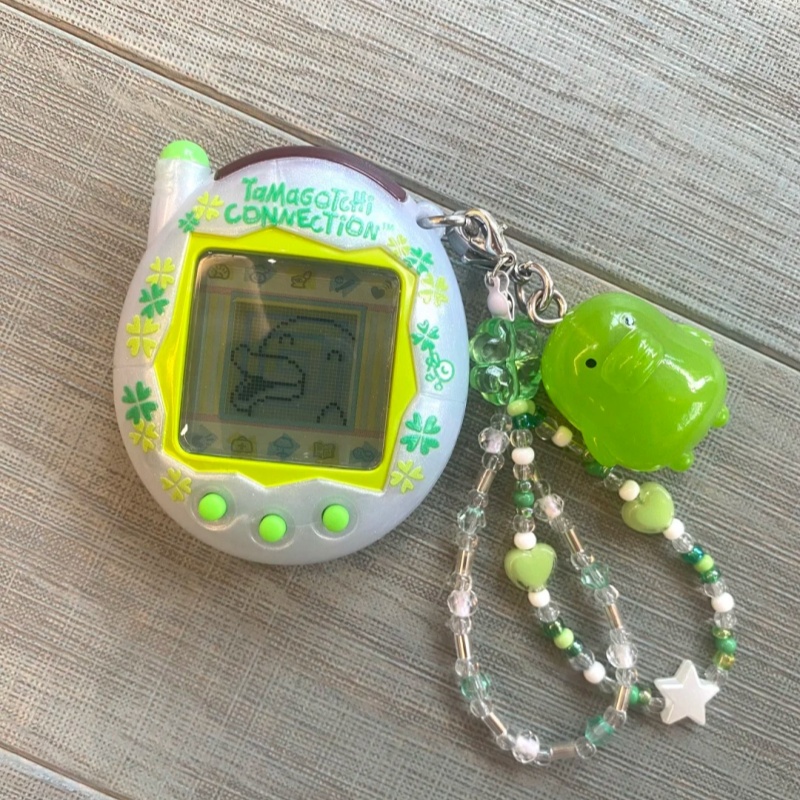 Bandai Tamagotchi Connection V - Bandai Model Tamagotchi 评论和价格